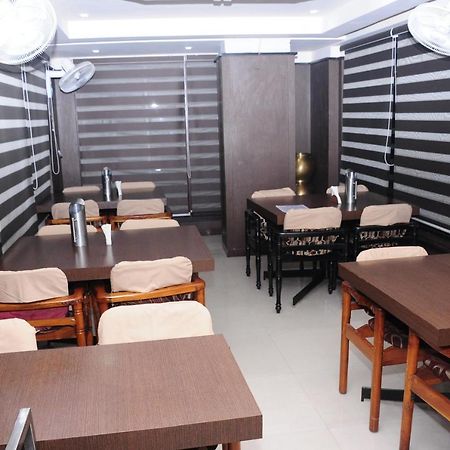 Hotel Surya Rājahmundry 외부 사진