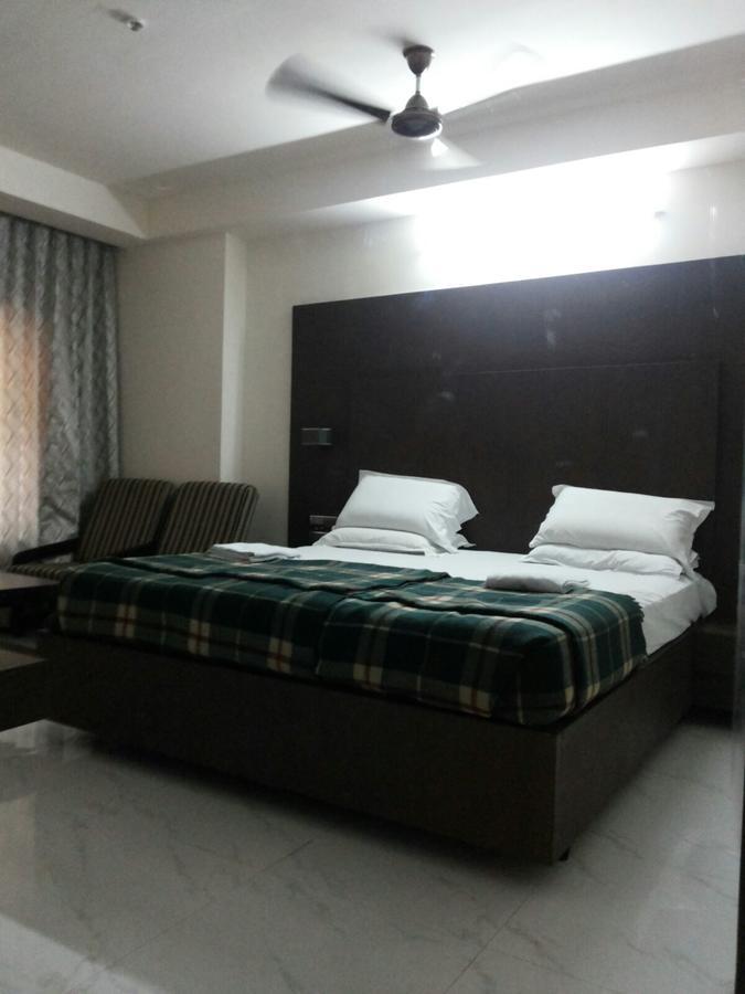 Hotel Surya Rājahmundry 외부 사진