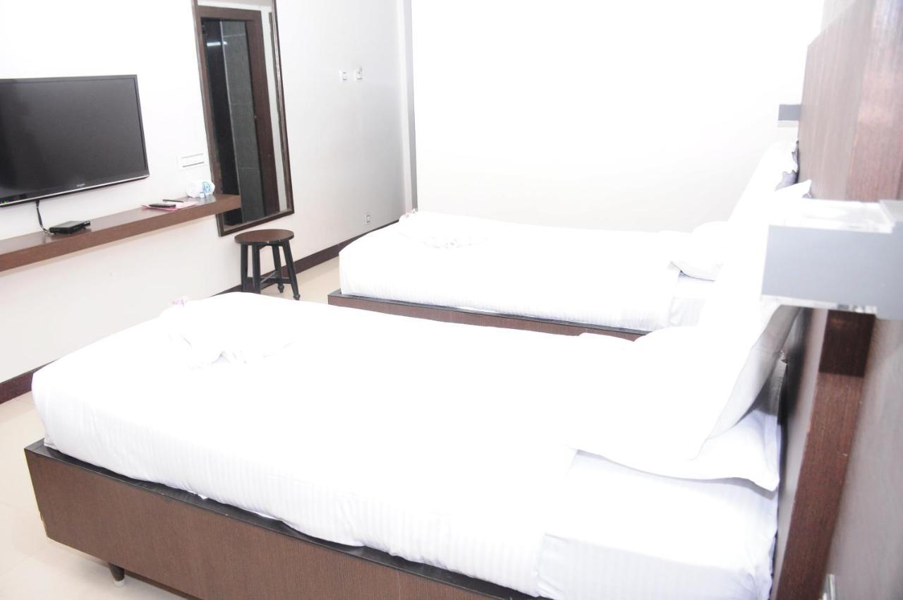 Hotel Surya Rājahmundry 외부 사진