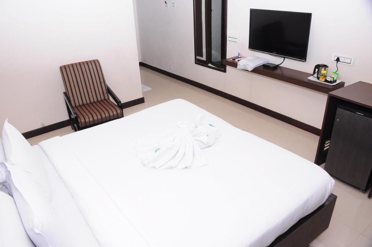Hotel Surya Rājahmundry 외부 사진